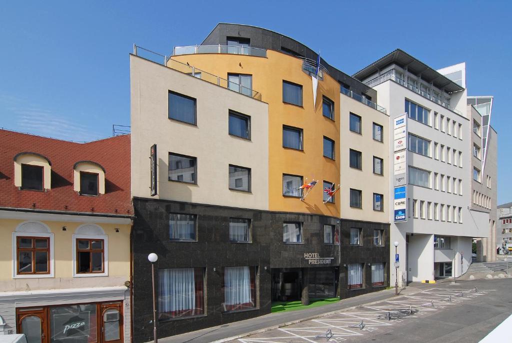 President Hotel Bratislava Luaran gambar